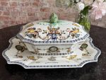Liels Gien fajansa terīnes ar paplāti komplekts (Large Gien Faience Tureen) (6938) - Image 3