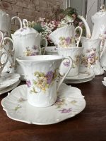 Grezns un Liels Limožas Porcelāna Kafijas un Tējas Servīzes Komplekts (fine antique French Limoges porcelain set) — Historisma stilā, (3655) - Image 6