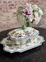 Liels Gien fajansa terīnes ar paplāti komplekts (Large Gien Faience Tureen) (6938) - Image 2