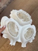 Porcelāna šķīvis ar ziedu motīviem, šķīvim ir rokturis un trīs nodalījumi (5755) - Image 9