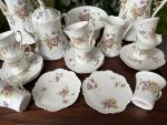 Grezns un Liels Limožas Porcelāna Kafijas un Tējas Servīzes Komplekts (fine antique French Limoges porcelain set) — Historisma stilā, (3655) - Image 13