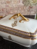 Antique porcelain tureen with gold initials — France "1878 MEDE D'OR PARIS" — Gold Medal at the World Exhibition (6949) - Image 2