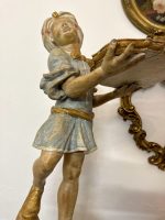 Træfigur – Pige med bakke, mellemstor, mellemtung (4558) - Billede 19