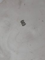 "Limoge" porcelāna šķīvis, apgleznots ar zivs motīvu un zelta krāsas detalizāciju, neliela izmēra (6950) - Image 9