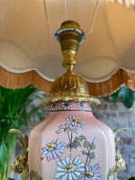 Izsmalcināta Galda Lampa ar Skaistu Kupolu ar Bārkstīm, Vidēja Izmēra (4905) - Image 11