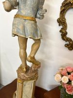 Træfigur – Pige med bakke, mellemstor, mellemtung (4558) - Billede 25