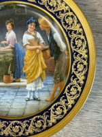 Karaliska dizaina Limoges kobalta porcelāna kabineta šķīvis "Pie akas" ar dubulto zeltījumu — XX gs. vidus (5771) - Image 3