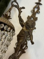 bra Bronzas sienas lampa ar Enģelīša (Putto) figūru un kristālu lusti — Jūgendstils, Francija, ap 1900. g. (6090) - Image 8