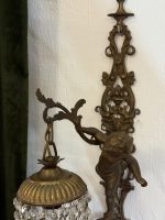bra Bronzas sienas lampa ar Enģelīša (Putto) figūru un kristālu lusti — Jūgendstils, Francija, ap 1900. g. (6090) - Image 10