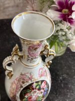 Pāris greznu antīku porcelāna vāžu ar ziedu motīviem — historisma stilā (antique porcelain vases) (6865) - Image 9