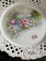 Antīks porcelāna kūku šķīvis ar gulbjiem — Austro-Ungārijas impērija (Antique Porcelain Cake Stand) (6866) - Image 4