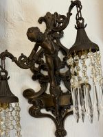 Bra Bronzas sienas lampa ar enģeļa (Putto) figūru un kristāliem — Neo-Rokoko, Francija, ap 1890. g. (6082) - Image 2