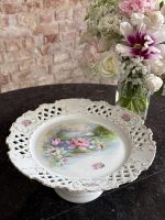Antīks porcelāna kūku šķīvis ar gulbjiem — Austro-Ungārijas impērija (Antique Porcelain Cake Stand) (6866) - Image 2
