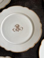 15gb antīki porcelāna šķīvji ar iniciāļiem — "CH. PILLIVUYT & Cie PARIS", "EXP. 1867 MEDAILLE D'OR" - Zelta medaļa (15 antique porcelain plates in Historicism style) (6896) - Image 6
