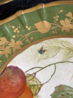 lielizmēra porcelāna šķīvji tumši zaļā/zelta krāsā ar augļiem, aprikozēm un plūmēm, pieejami 2gab (7284) - Image 13