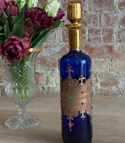 Italiensk Murano glas, blå flaske med prop, mellem størrelse (5627)