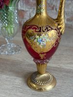 Itālijas Murano stikla karafe rubīna sarkanā krāsā ar ziedu motīviem (Tre Fuochi), Vidēja Izmēra (5590) - Image 4