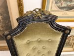 Melns ebenizēts Napoleona III stila krēsls ar zeltītu bronzu un zaļu samtu (6023) - Image 3