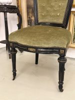 Melns ebenizēts Napoleona III stila krēsls ar zeltītu bronzu un zaļu samtu (6023) - Image 5