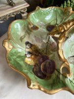 Porcelāna Šķīvis ar Putnu Detalizāciju, Zaļā un Zelta Krāsa, Šķīvim ir 3 Nodalījumi un Rokturis (4913) - Image 6
