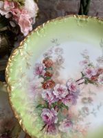 Porcelāna Šķīvji ar Ziedu Motīviem, Vidēji Liela Izmēra (4914) - Image 7