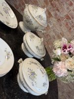 Silēzijas porcelāna pusdienu servīze ar meža ziedu motīvu — Historisms (6856) – Bild 3