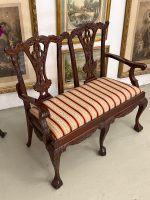 Chippendale-stil to-personers sofa med udskæringer, mahogni (6017)