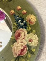 Apgleznots koka spogulis ar ziedu motīviem — ovāla forma (Hand Painted Floral Wooden Mirror — Oval Shape) (5793) - Image 11