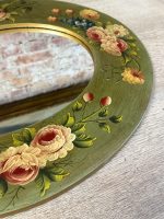 Apgleznots koka spogulis ar ziedu motīviem — ovāla forma (Hand Painted Floral Wooden Mirror — Oval Shape) (5793) - Image 10