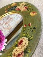 Apgleznots koka spogulis ar ziedu motīviem — ovāla forma (Hand Painted Floral Wooden Mirror — Oval Shape) (5793) - Image 6