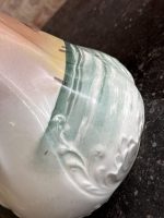 porcelāna krūka pasteļtoņos ar zelta krāsas detalizāciju, liela izmēra (7193) - Image 16