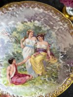 2gab apgleznoti “Limoge” porcelāna šķīvji, pasteļtoņos ar skaistu zelta krāsas detalizāciju, neliela izmēra (7196) - Image 8