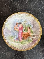 2gab apgleznoti “Limoge” porcelāna šķīvji, pasteļtoņos ar skaistu zelta krāsas detalizāciju, neliela izmēra (7196) - Image 5