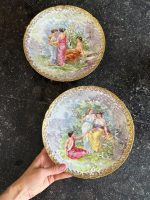 2gab apgleznoti “Limoge” porcelāna šķīvji, pasteļtoņos ar skaistu zelta krāsas detalizāciju, neliela izmēra (7196) - Image 3