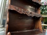 Grezns franču valrieksta šķīvju plaukts vaisselier — Luija XV stilā, Francija, 19. gs. (antique french wall plate rack) (3688) - Image 6
