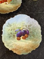 “Limoge” porcelāna šķīvis ar ziedu motīvu, vienam šķīvim ir neliela matveida plaisa (6910) - Image 6