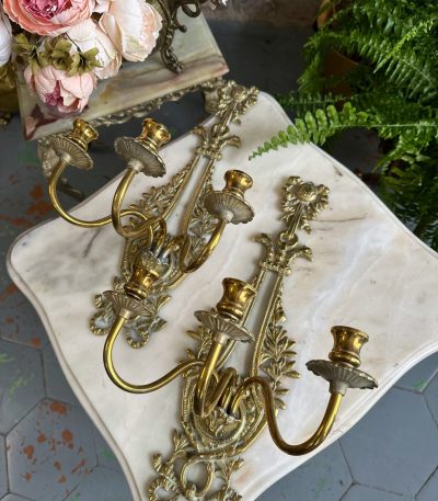 Luksuriøse, store franske Louis XVI vægsconces, mellemvægt, hver til 3 lys