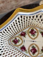 "Limoge" porcelāna trauciņš ar ziedu motīvu un zelta krāsas akcentu, vidēja izmēra (7200) - Image 9