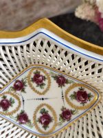"Limoge" porcelāna trauciņš ar ziedu motīvu un zelta krāsas akcentu, vidēja izmēra (7200) - Image 10