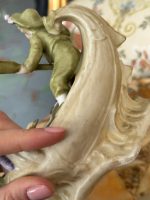 Neliela Izmēra Porcelāna Laiva ar Puisīti un Gulbīti (5519) - Image 11