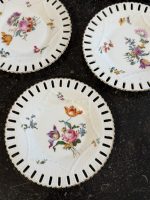 5gab porcelāna šķīvji ar ziedu motīvu (6926) - Image 3