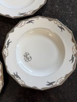 Antīki Limoges porcelāna šķīvji ar sudraba bezdelīgām (4 gab.) — Francija (Antique Limoges porcelain plates in Art Deco style) (6874) - Image 5
