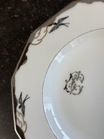 Antīki Limoges porcelāna šķīvji ar sudraba bezdelīgām (4 gab.) — Francija (Antique Limoges porcelain plates in Art Deco style) (6874) - Image 7
