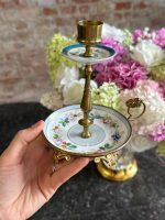 porcelāna svečturis, maza izmēra, viegls pēc svara, pamatnē ir neliela, smalka matveida plaisa (7215)