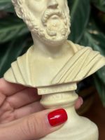 Small Size Bust Figure (4528) - Image 4