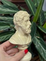 Small Size Bust Figure (4528) - Image 3