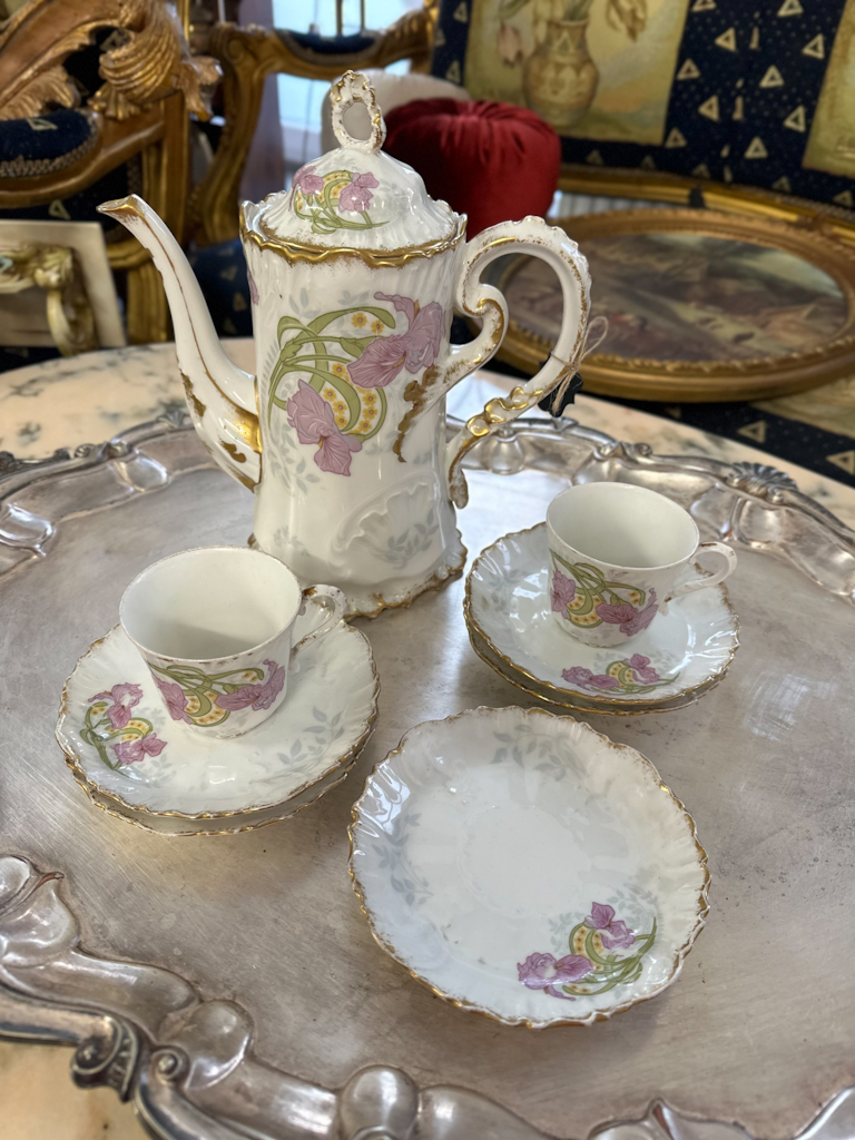 Tējas/Kafijas, Porcelāna Servīze, *Tējkannai ir neliela plaisa osītē (4534) - Image 1