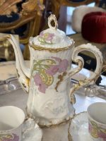 Tējas/Kafijas, Porcelāna Servīze, *Tējkannai ir neliela plaisa osītē (4534) - Image 2