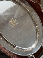 Sudraba Pārklājuma Ovāla Paplāte ar Zelta Monogrammu — Luija XVI / Historisma stils, Francija / Eiropa, ap 1880.–1910., Vidēja Izmēra (5514) - Image 3