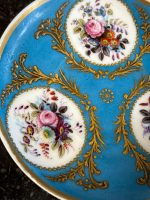 apgleznots porcelāna duo ar ziedu motīviem - piena krūze un apakštasīte (6844) - Image 13